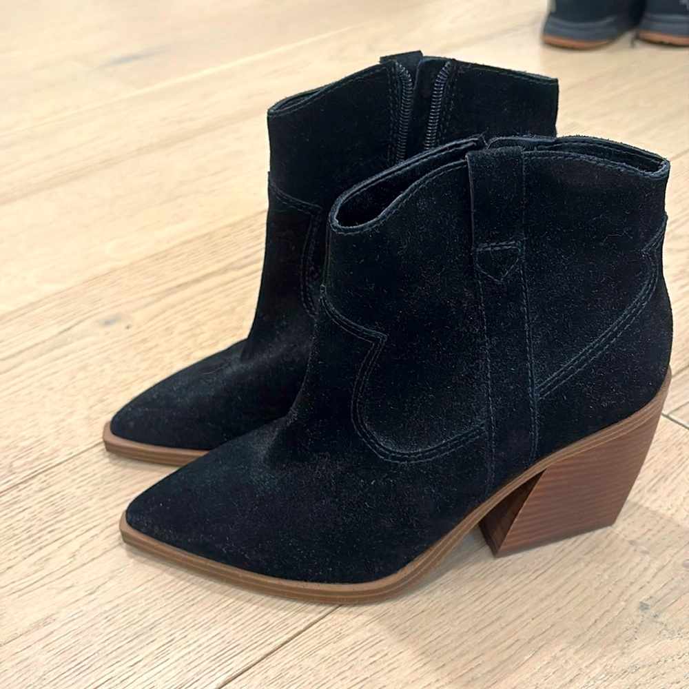 Vince Camuto boots